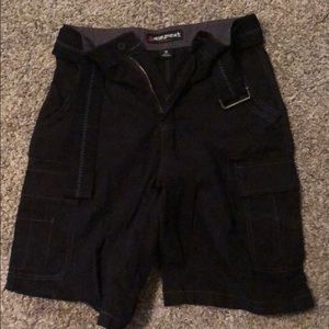 3 men’s cargo shorts